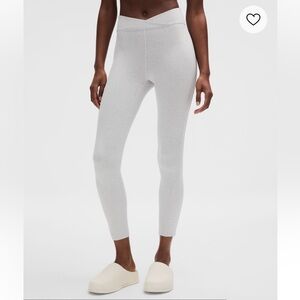 Lululemon grey leggings 25“